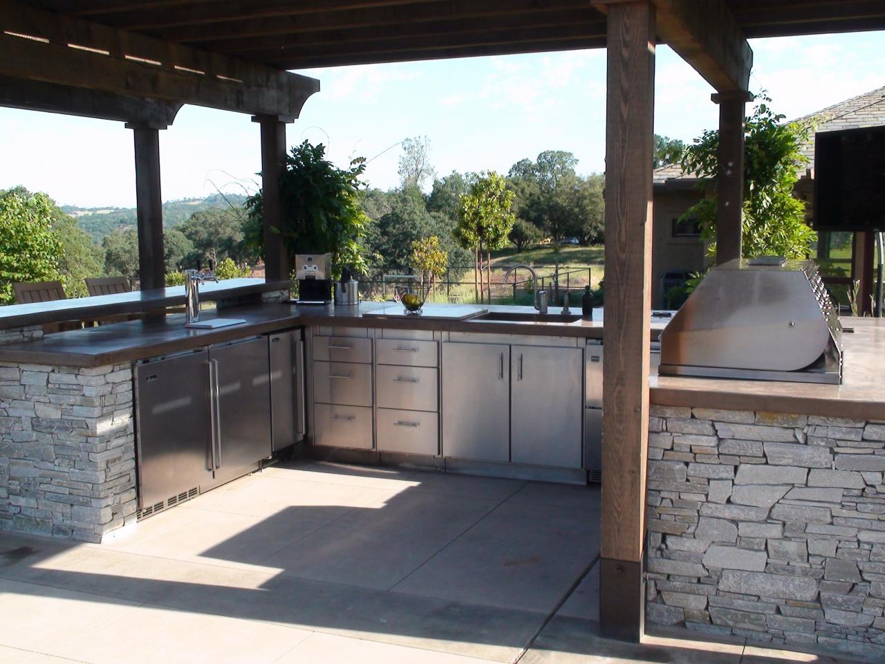 Great Outdoor Kitchens